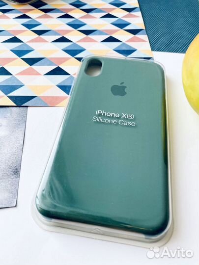 Чехол на iPhone XR