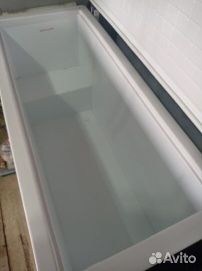 Морозильный ларь с глухой крышкой бу