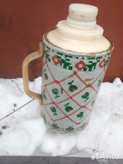 Термос бытовой