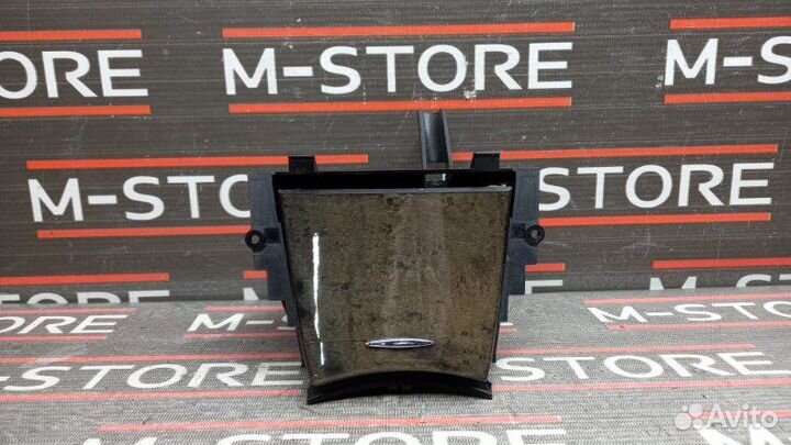 Бардачок Mercedes-Benz E-Class W211 112.949 2002