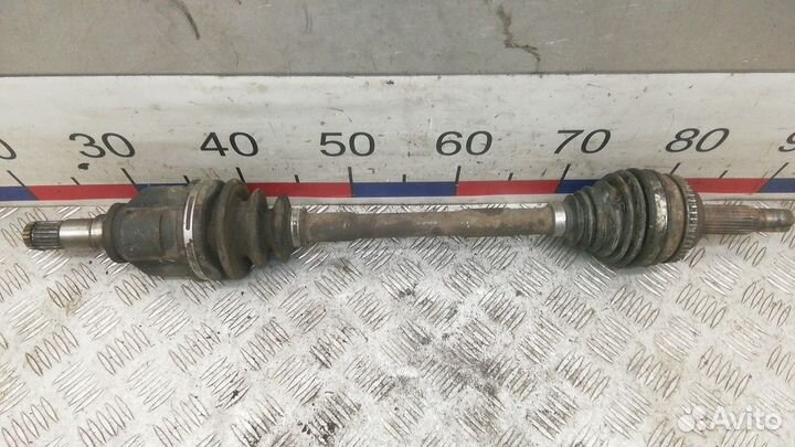 Полуось передняя левая (приводной вал, шрус)