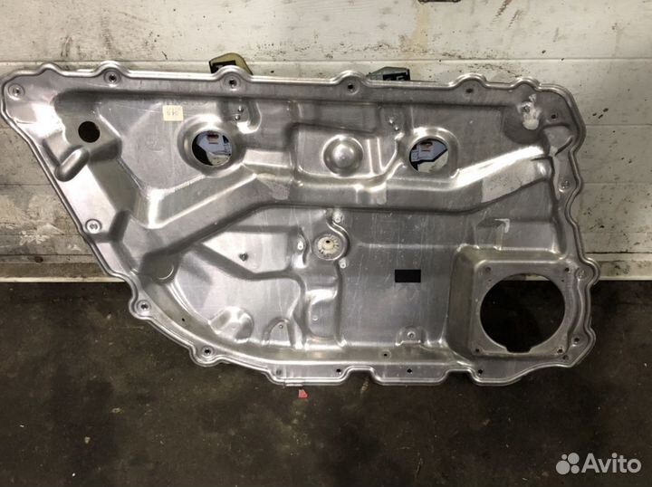 Стеклоподъемник задний правый Audi A8L 4E4839849A