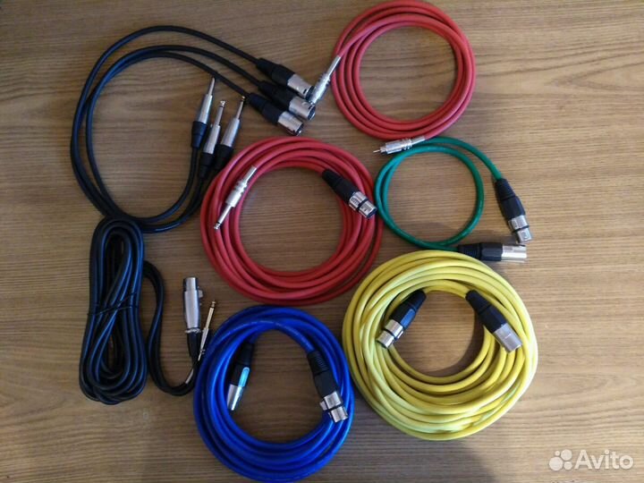 Микрофонный, инструментальный кабель.Блок питания