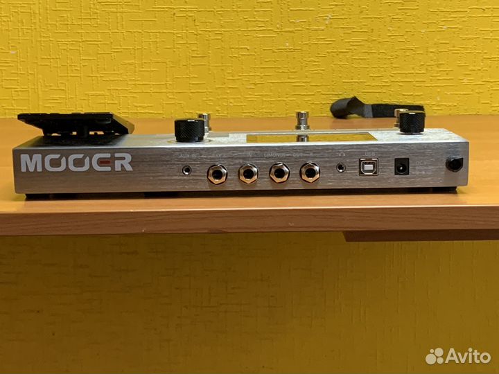 Гитарный процессор mooer ge200