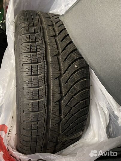 Michelin Alpin 4 225/45 R18 95V