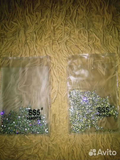 Стразы,дизайн ногтей