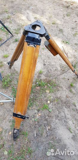 Штатив-тренога для нивелира СССР
