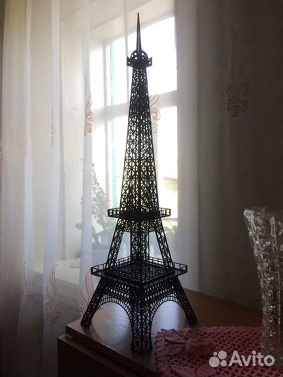 Эйфелева башня