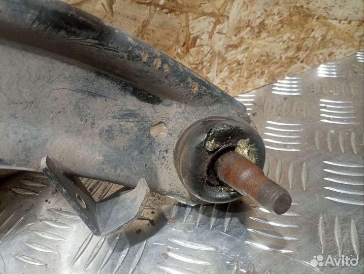 Рычаг передний правый Hyundai Solaris 1