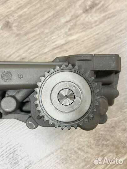 Масляный насос Mercedes M264 оригинал