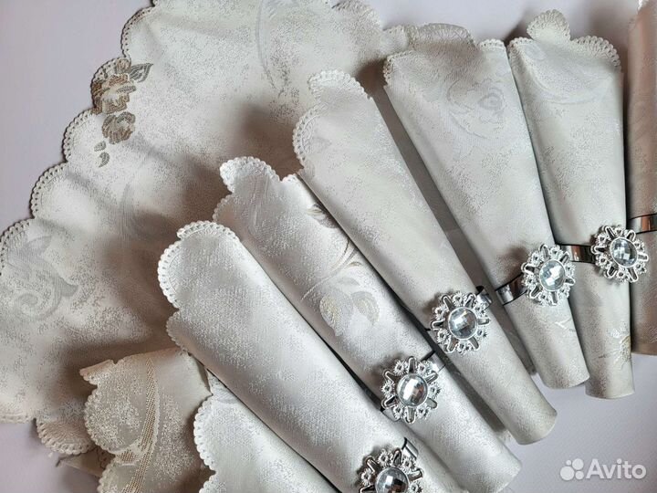 Салфетки на стол сервировочные