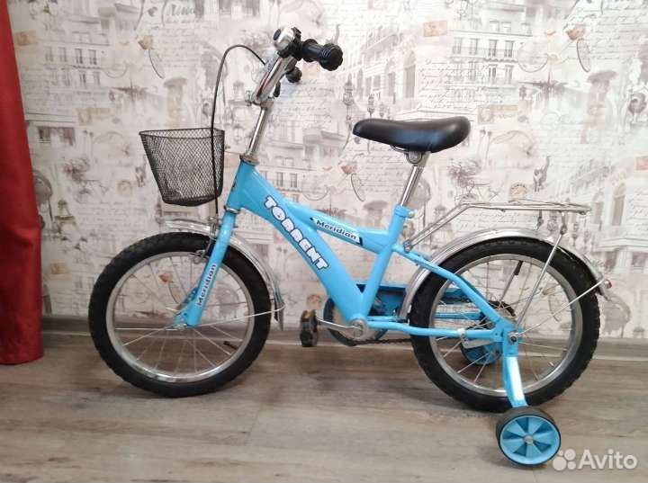 Детский велосипед с доп. колесами