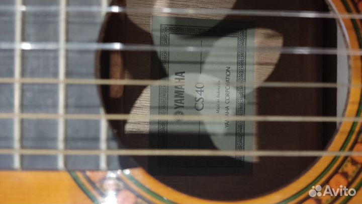 Гитара yamaha cs40