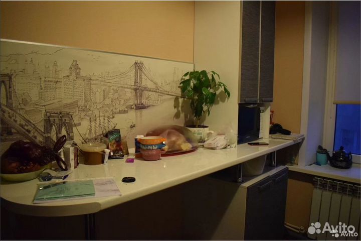 Кухня в темных цветах