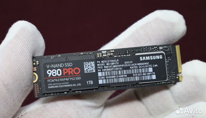 SSD накопитель Samsung 980 Pro 1TB (новый)