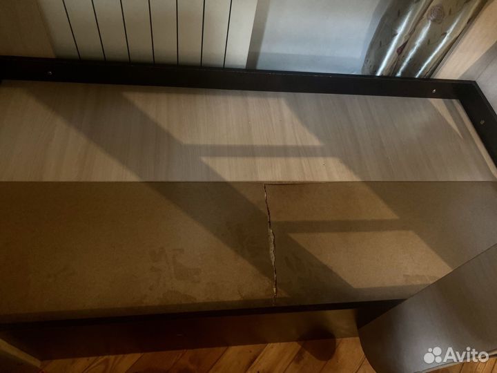 Кровать двухьярусная