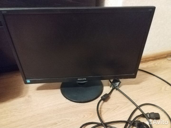 Монитор philips
