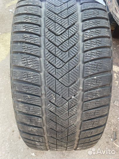 Pirelli Scorpion 275/45 R21