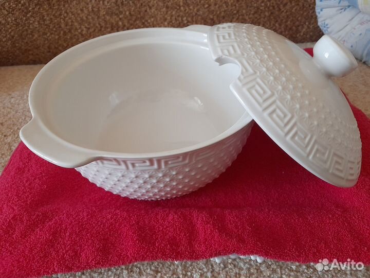 Вазы, салатники, конфетницы, супница