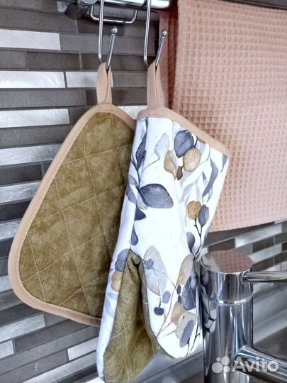 Вафельные полотенца, прихватки, рукавица для кухни