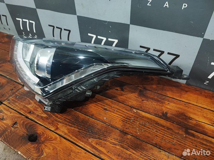 Фара левая галоген Hyundai Creta 1 (GS) 20-21 Б/У