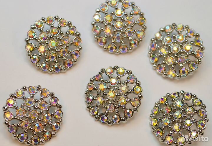 Пуговицы 28 мм