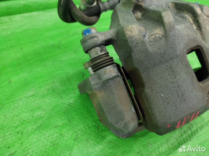 Суппорт передний правый Tucson / Sportage 04-10