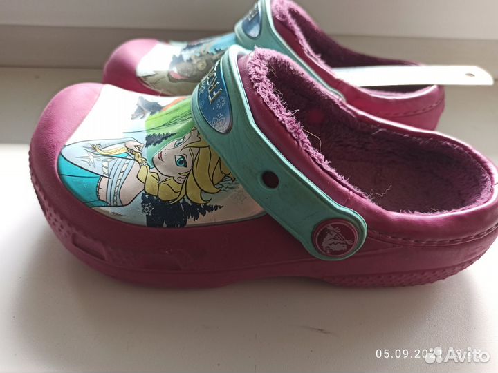 Crocs с мехом для девочки