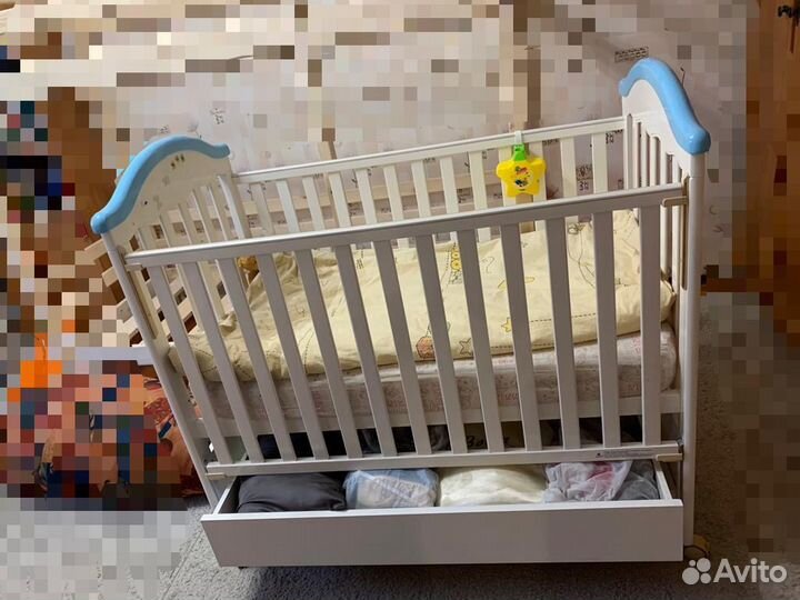 Детская кроватка