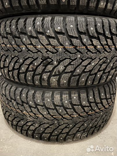 Ikon Tyres Autograph Ice 9 235/45 R18