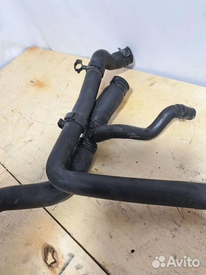 Патрубок радиатора VW Passat (B6) 2005-2010