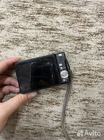 Компактный фотоаппарат