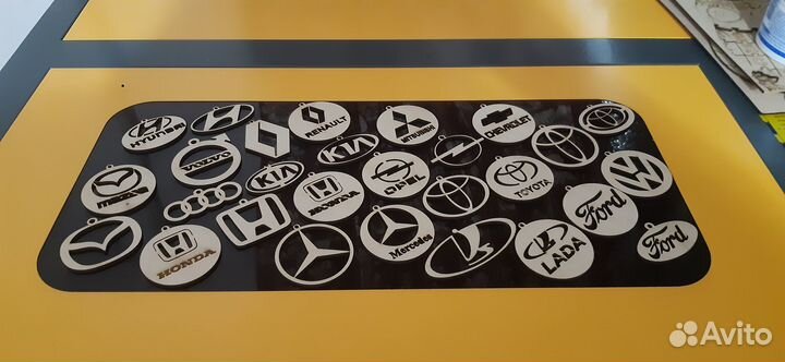 Автоподвески. Брелок на зеркало