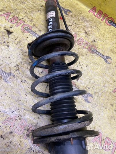 Стойка подвески передняя правая Peugeot 206 T13