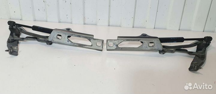 Петля крышки багажника Opel Astra H седан