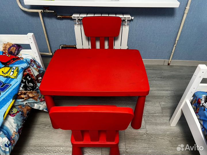 Стол и 2 стула икея