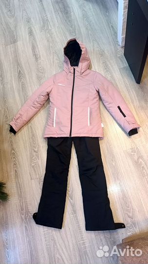 Костюм зимний горнолыжный 152-158 на девочку