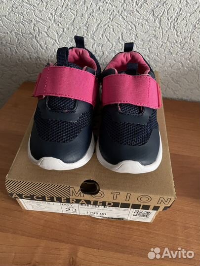 Кроссовки для девочки Jomoto 23