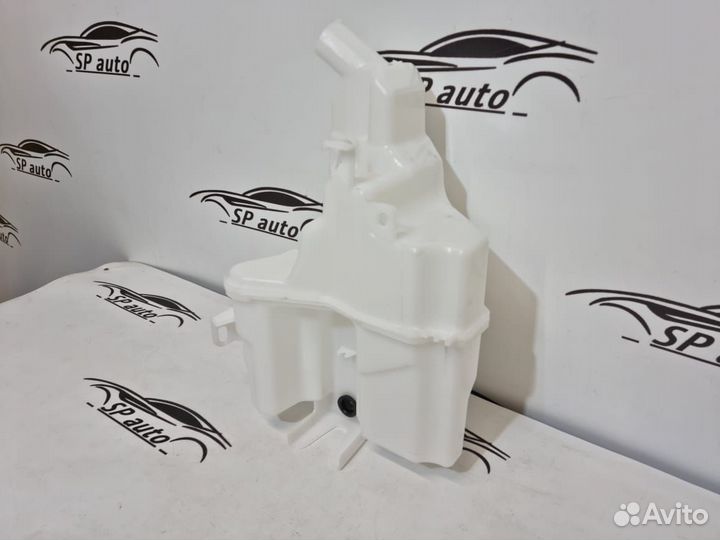 Бачок омывателя Toyota Rav 4 XA50 2019-2022