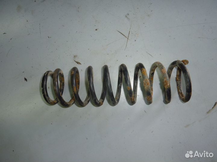 Mitsubishi outlander 2003-2008 пружина задняя