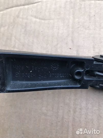 Поводок дворника левый Порше Кайен 958 (912)