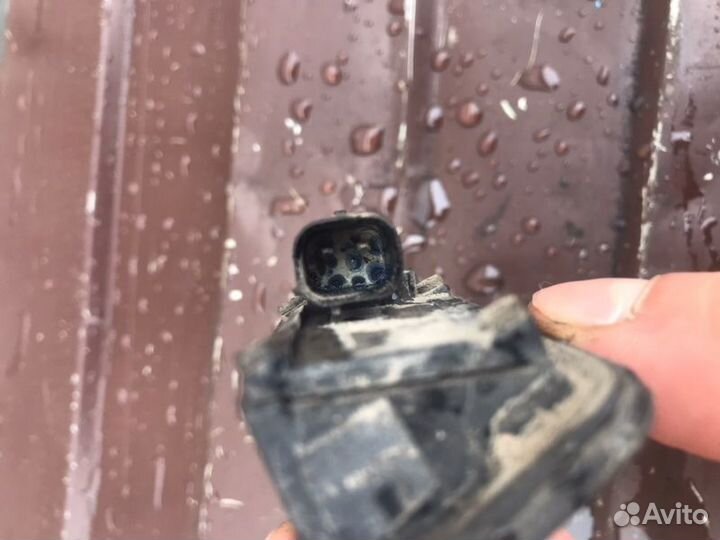 Кнопка багажника Ford Focus 2 седан 1.8 2010