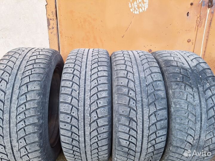 Колеса зимние Gislaved r16 205 55 ford 5х108