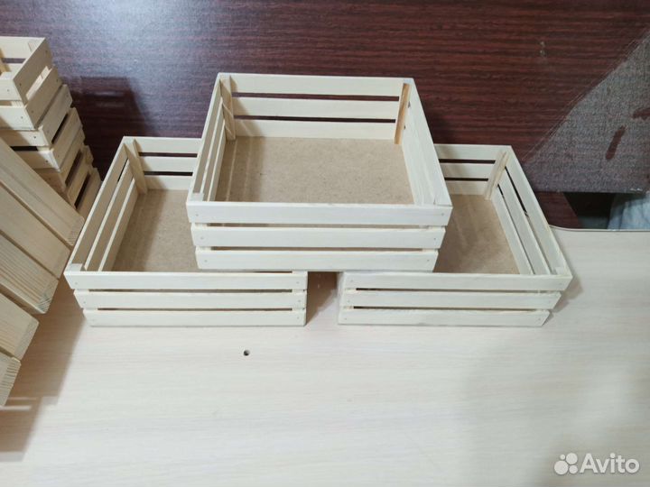 Деревянный ящик с ручкой