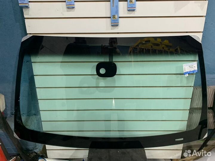 Лобовое стекло Nissan Pathfinder r51