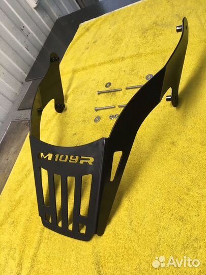 Багажник Suzuki m109r