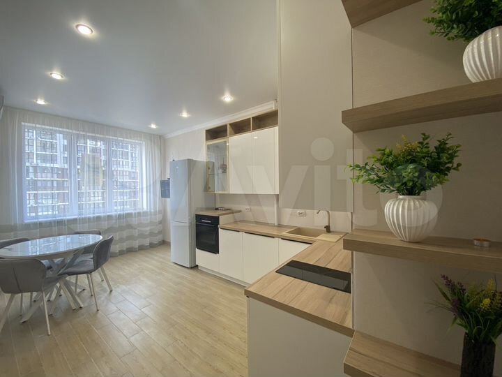 2-к. квартира, 58 м², 3/16 эт.