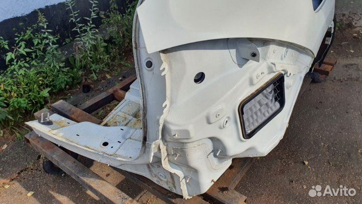 Крыло заднее правое Porsche Cayenne 958 2011