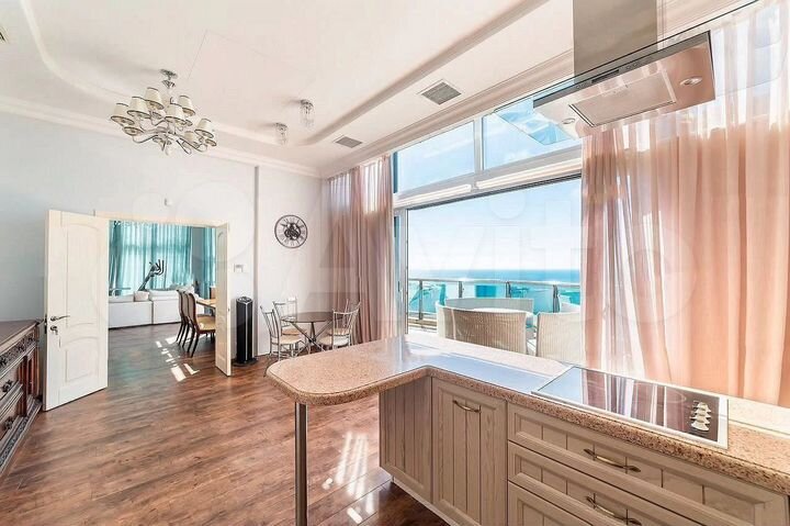 3-к. квартира, 98 м², 17/23 эт.