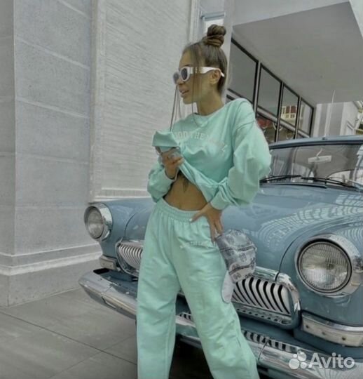 Спортивный костюм женский новый